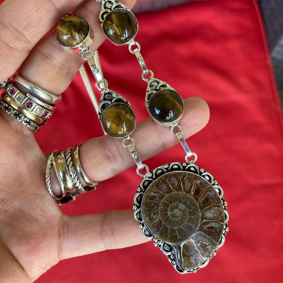 925 sterling silver overlay genuine fossil shell ammonite & tiger eye necklace - Picture 12 of 16